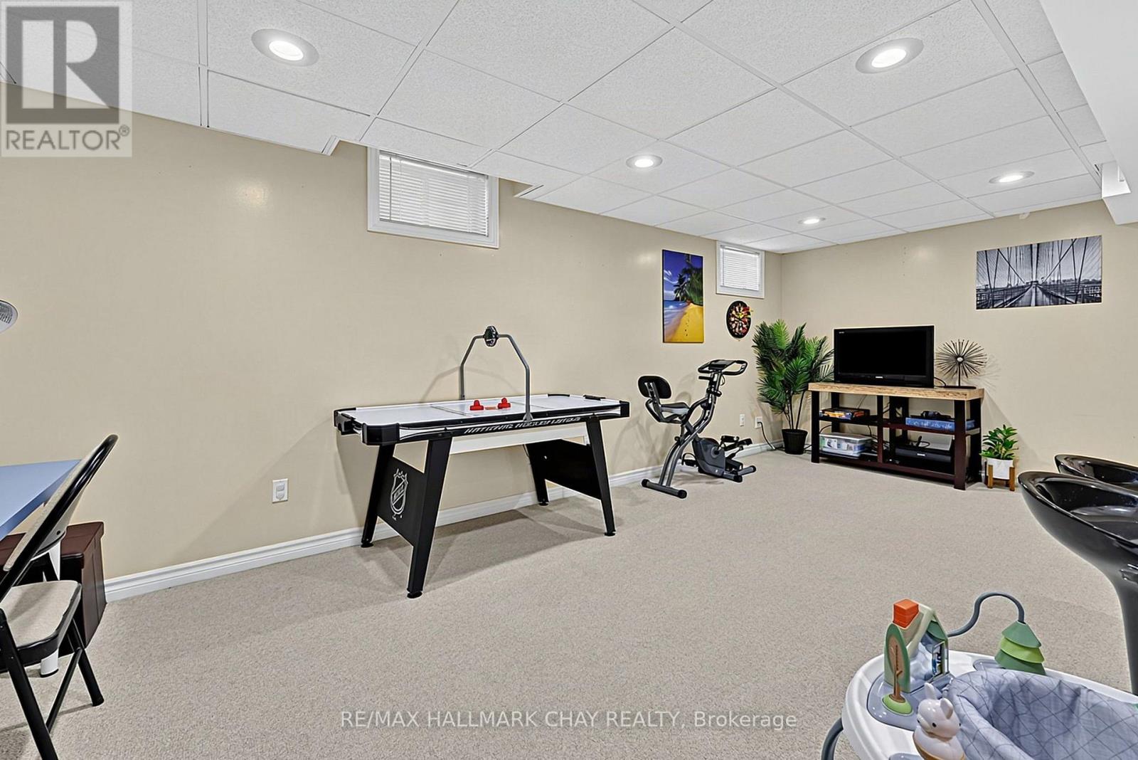 102 Noble Drive, Bradford West Gwillimbury photo 16