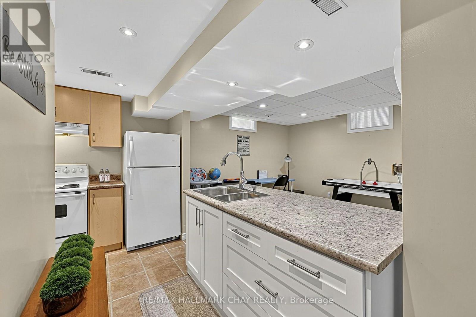 102 Noble Drive, Bradford West Gwillimbury photo 18