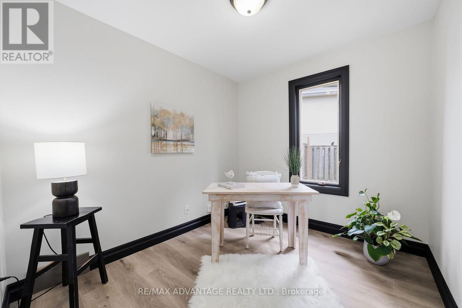 43 LYNNGATE GROVE - 28