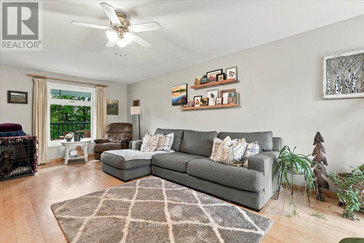 844 CORDOVA ROAD - 20