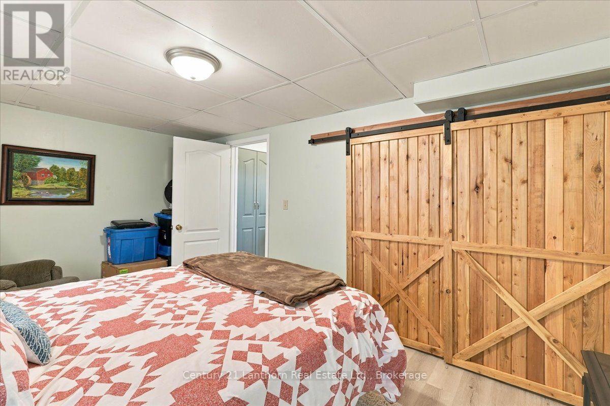 844 CORDOVA ROAD - 35