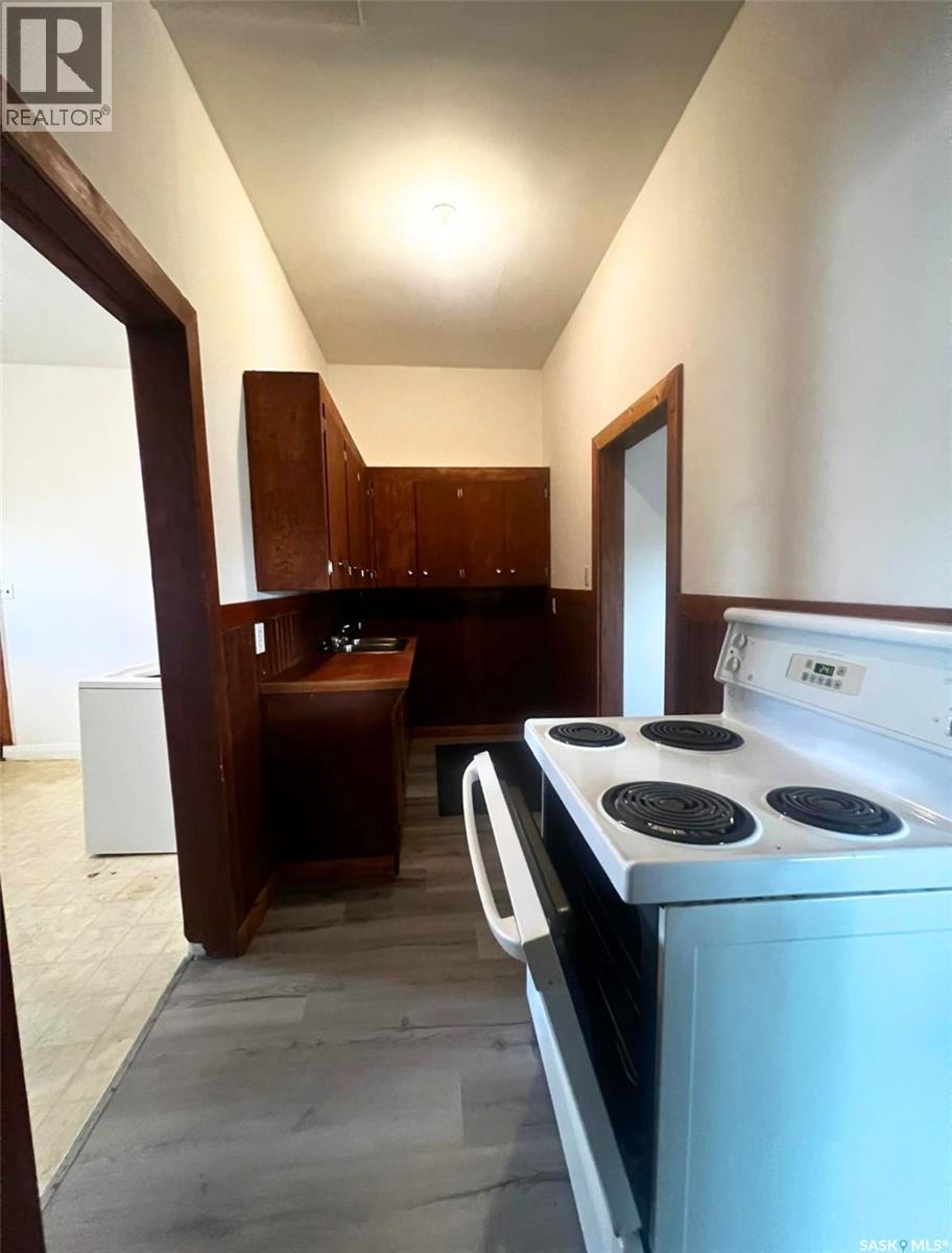 1109 South Railway STREET E, Swift Current — photo 9
