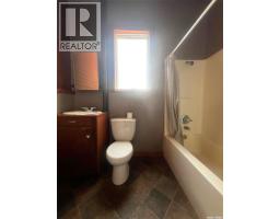 1109 South Railway Street E, Swift Current, SK S9H3B6 Photo 14