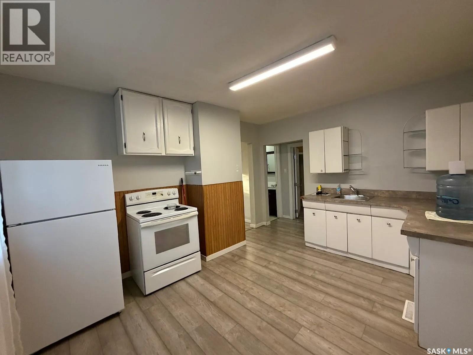 143 Sixth AVENUE N - 5