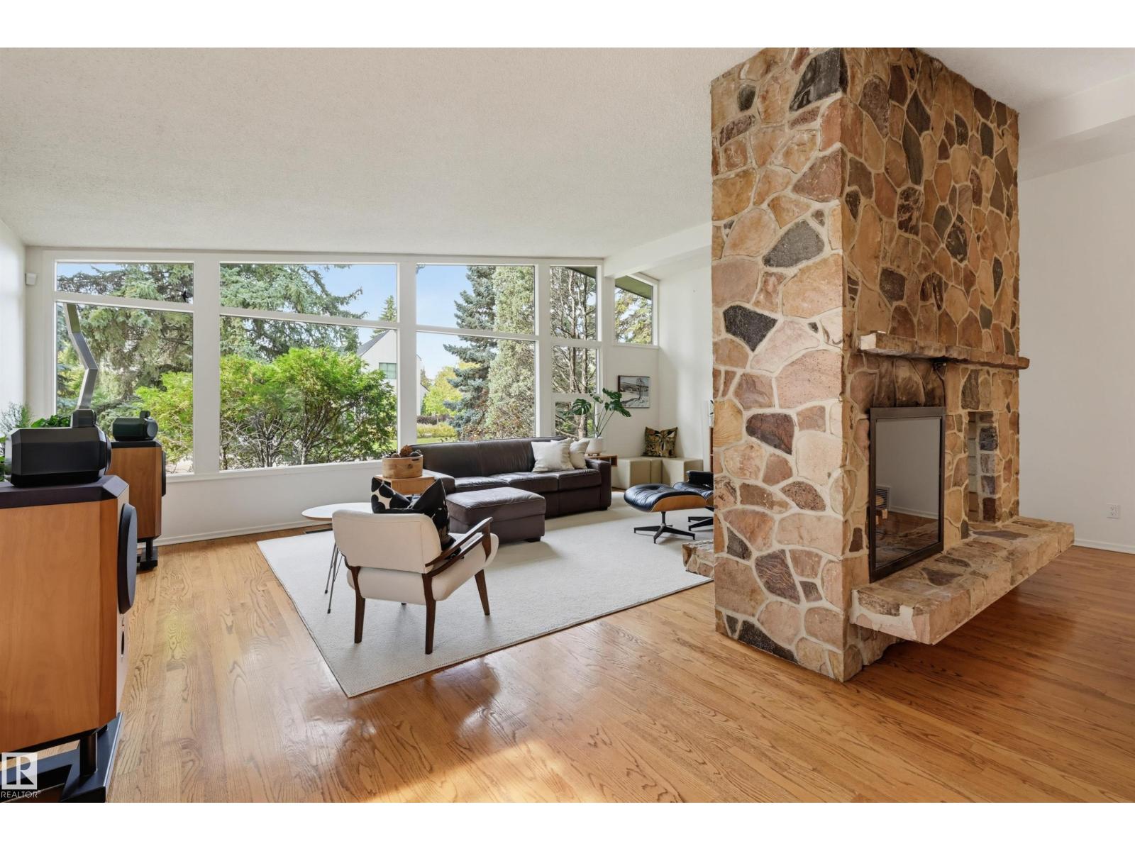3 RIVERSIDE CR NW - 17