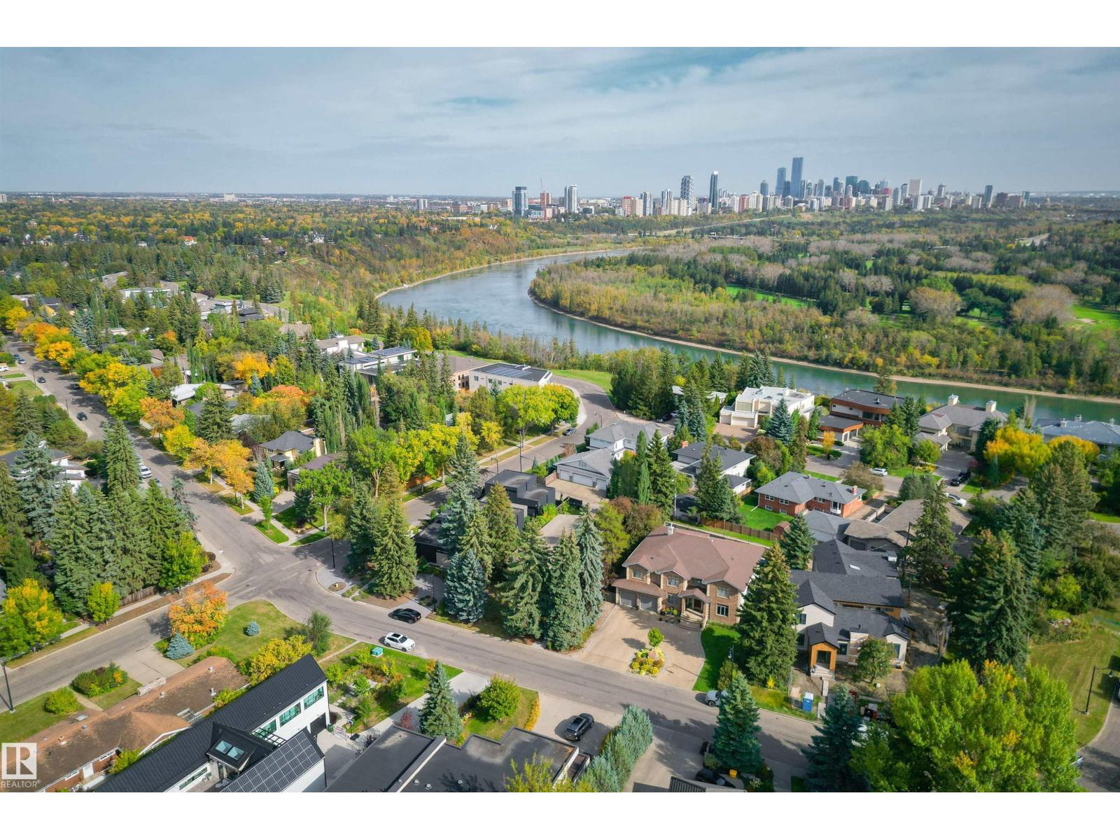 3 RIVERSIDE CR NW - 2