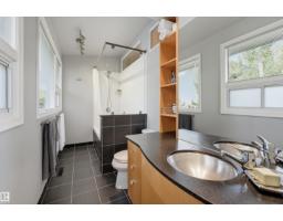 3 Riverside Cr Nw, Edmonton, AB T5N3M4 Photo 46