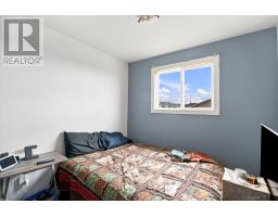 6 Simcoe Drive thumbnail 11