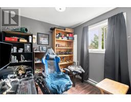 6 Simcoe Drive thumbnail 12