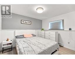 6 Simcoe Drive thumbnail 19