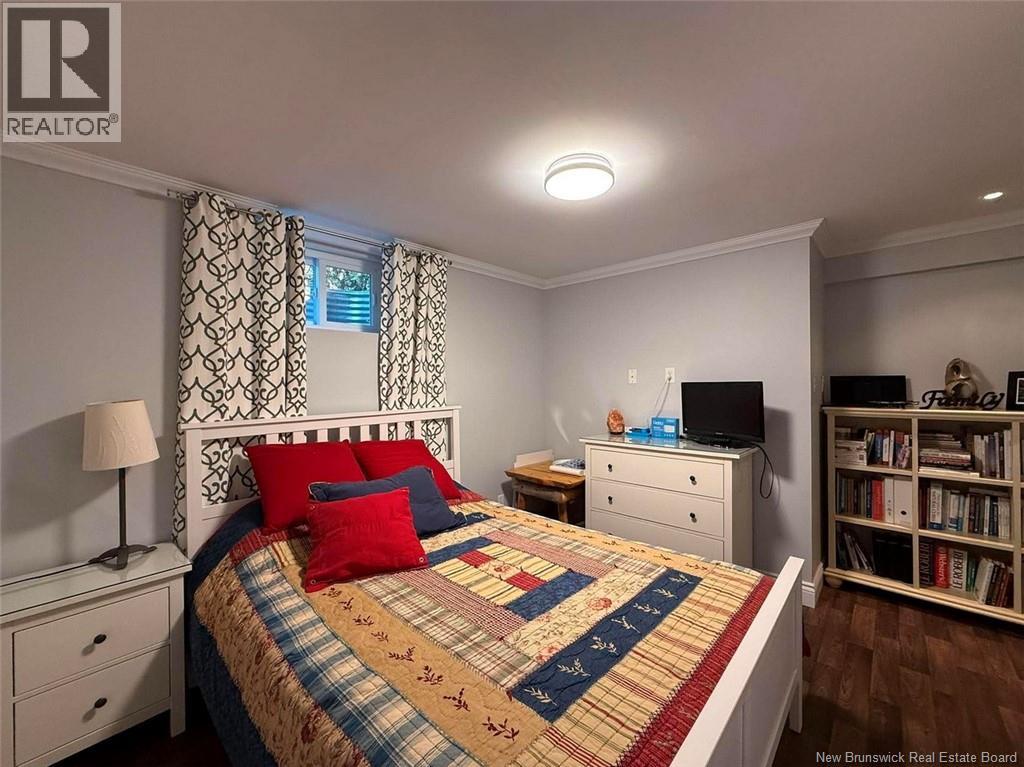 84 Hubert Street - 25