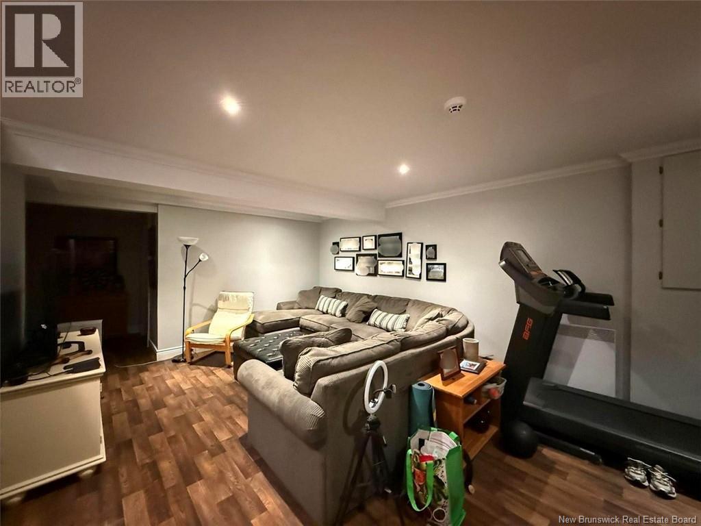 84 Hubert Street - 24