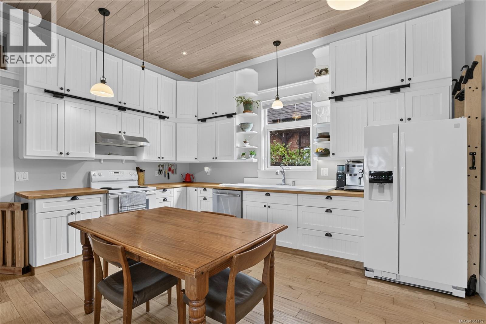 2737 Derwent Ave - Image 10