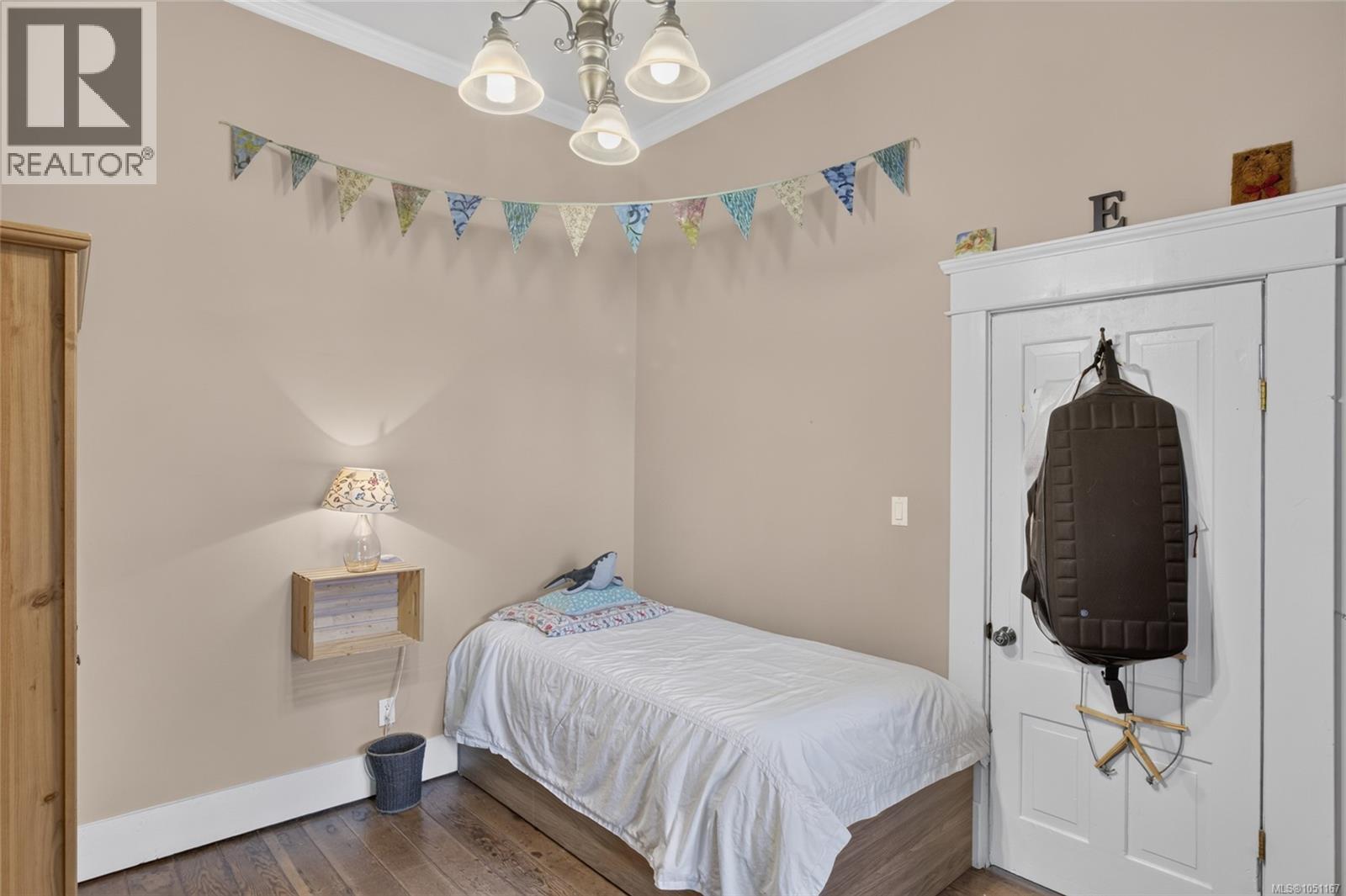 2737 Derwent Ave - Image 13