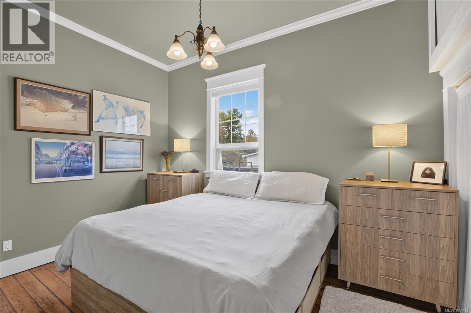 2737 Derwent Ave - 18