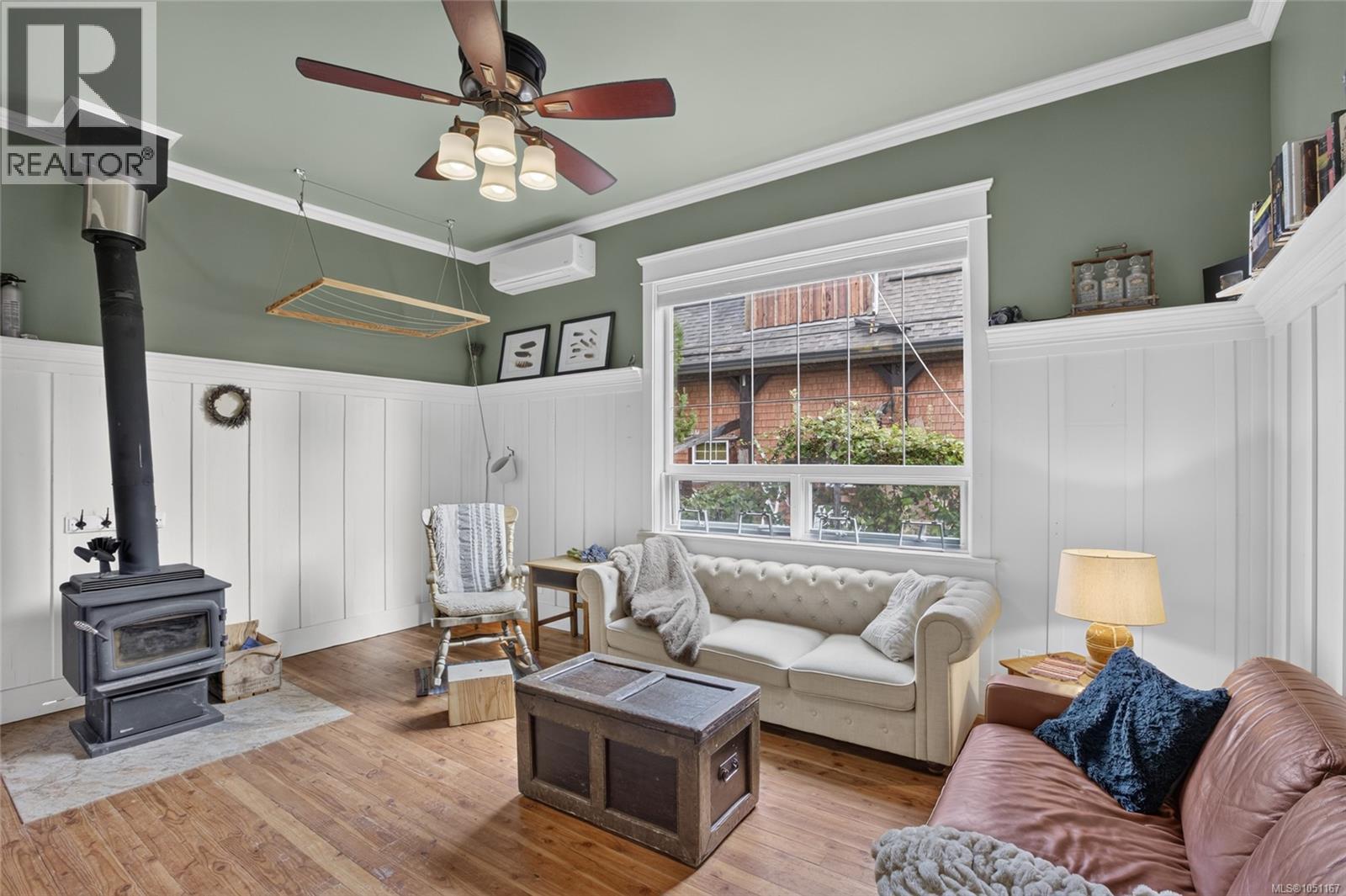 2737 Derwent Ave - 21