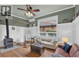 2737 Derwent Ave, Cumberland, BC V0R1S0 Photo 21
