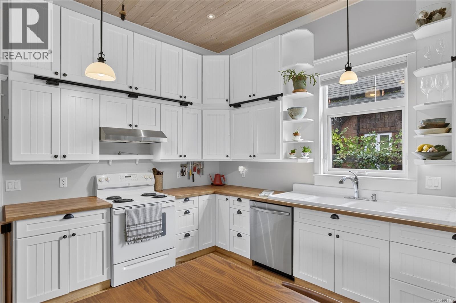 2737 Derwent Ave - Image 3
