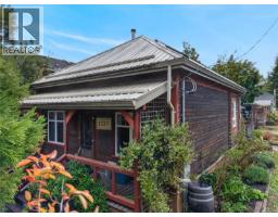 2737 Derwent Ave, Cumberland, BC V0R1S0 Photo 34