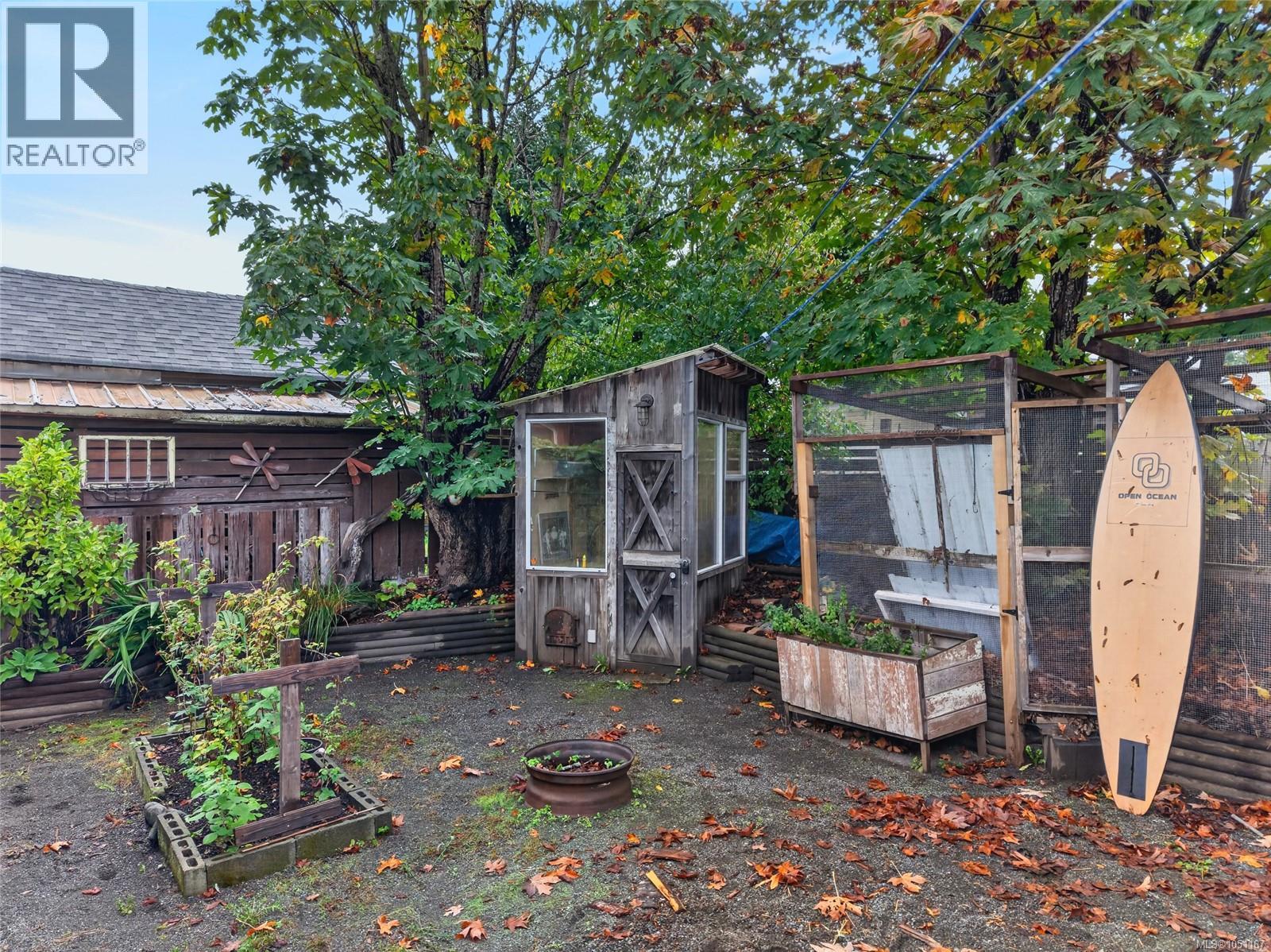 2737 Derwent Ave - Image 28