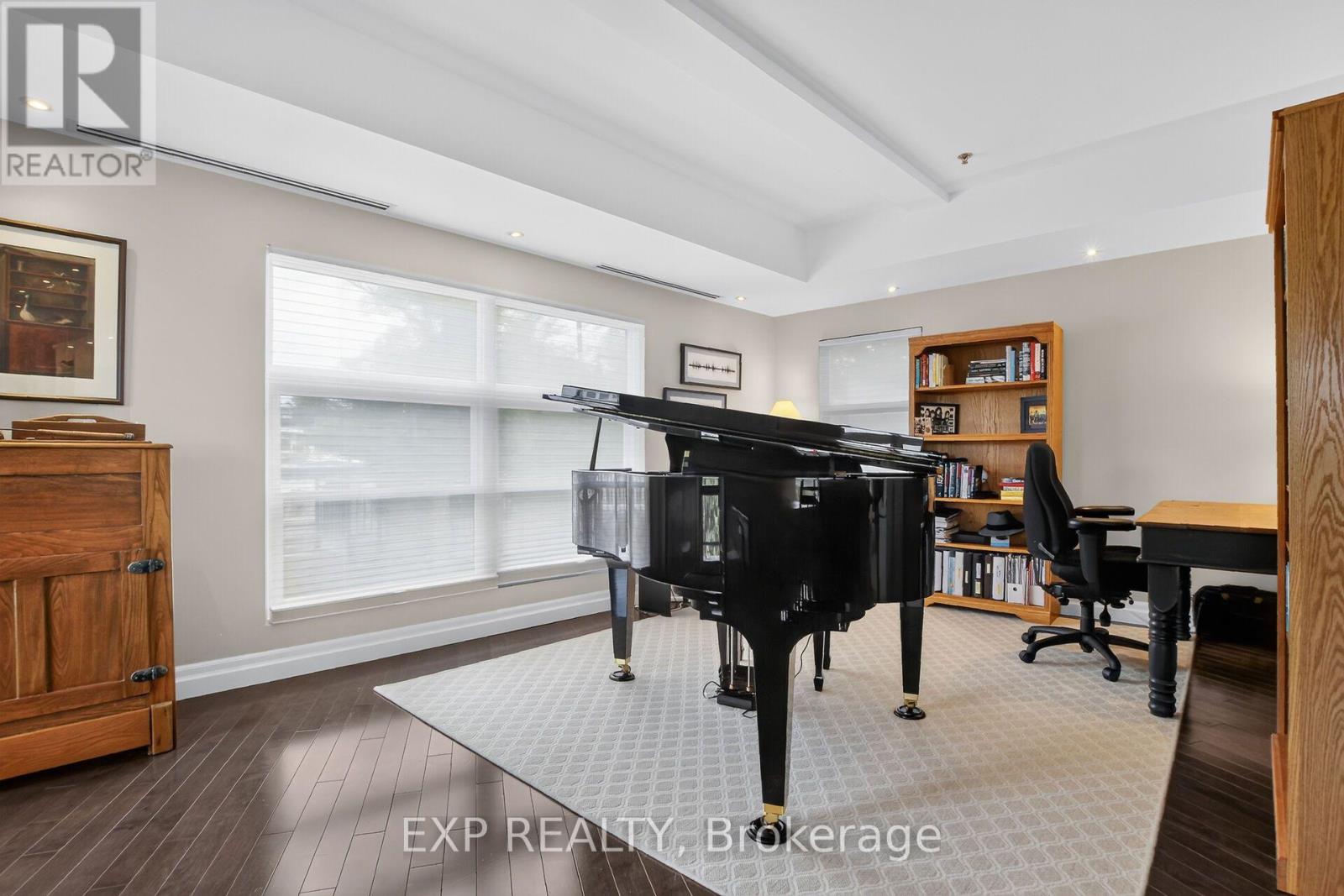 #103 7 MILL STREET - Image 24