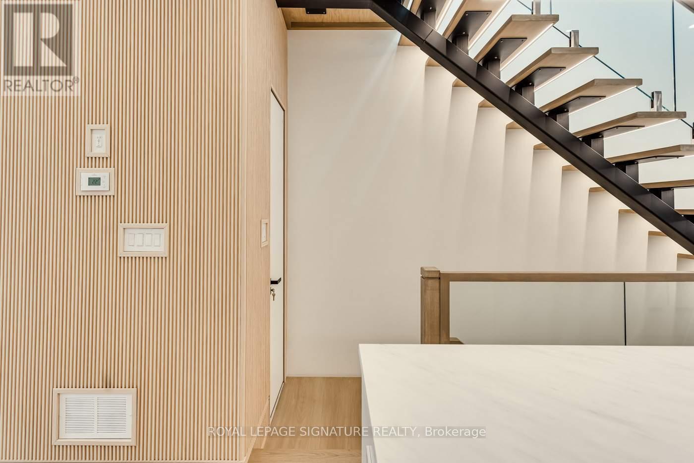 511 WOBURN AVENUE - Image 20
