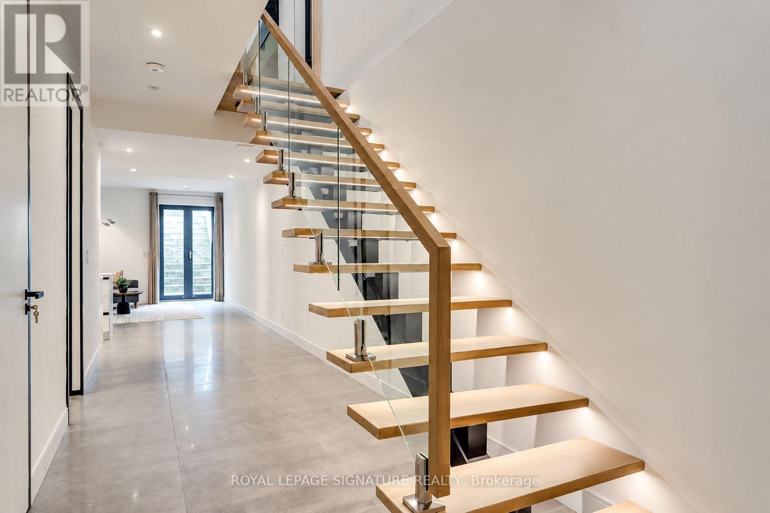 511 WOBURN AVENUE - Image 38