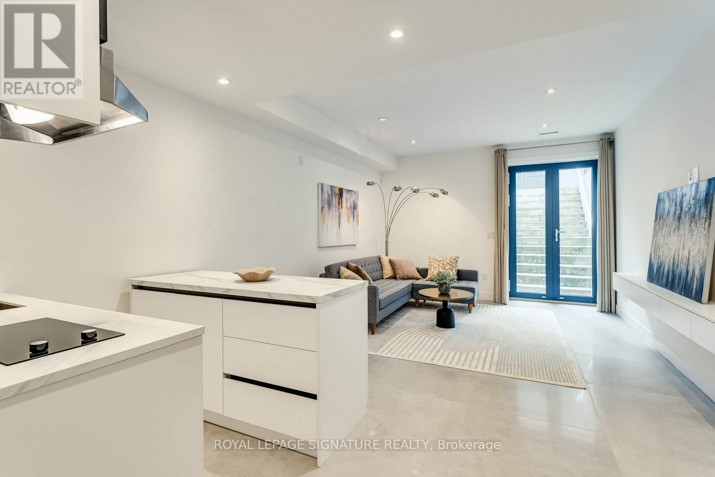 511 WOBURN AVENUE - Image 39