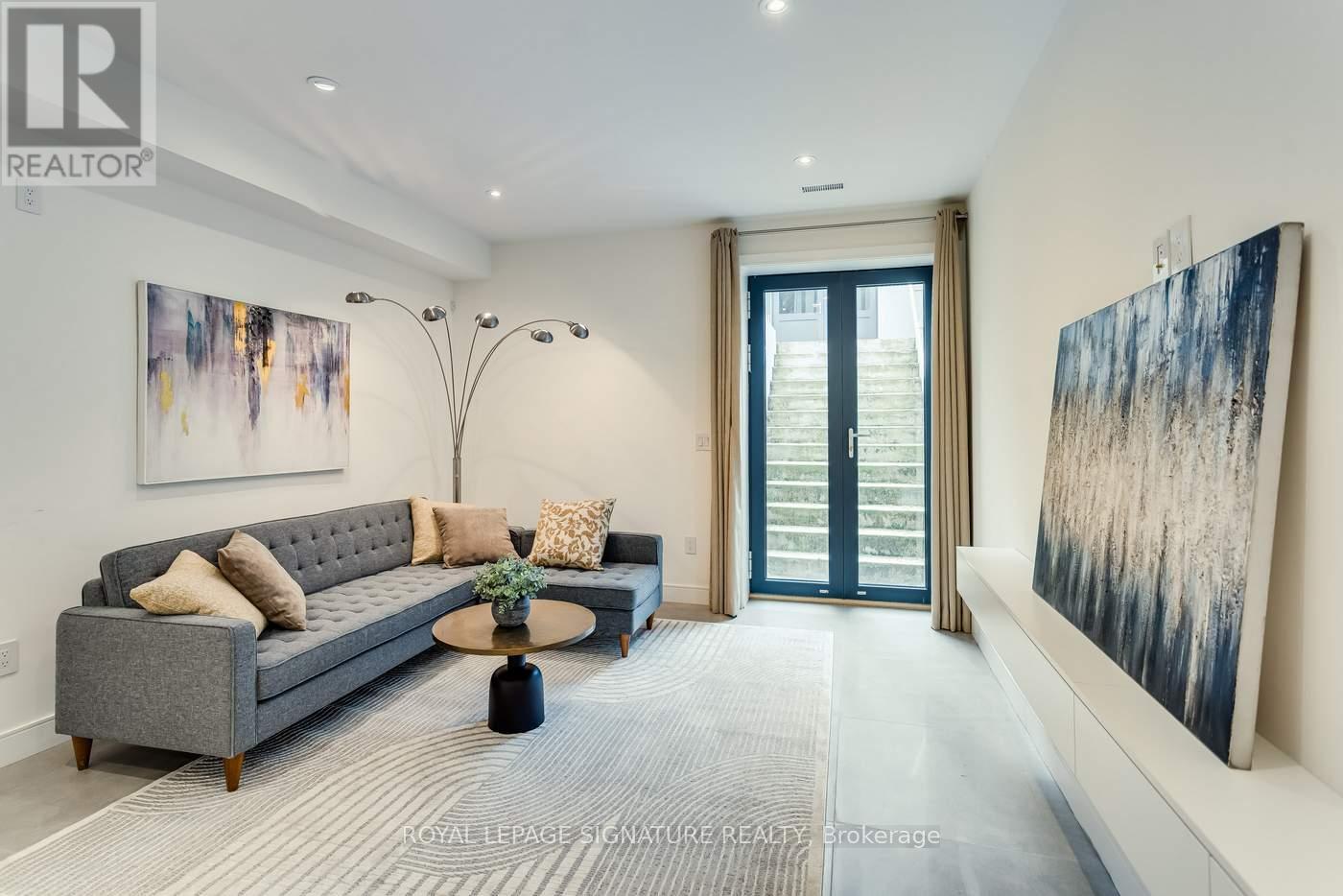 511 WOBURN AVENUE - Image 41