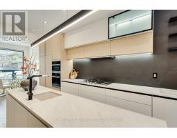511 Woburn Avenue, Toronto, ON M5M1L8 Photo 11