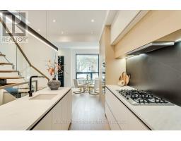 511 Woburn Avenue, Toronto, ON M5M1L8 Photo 12