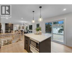 104 Oakmoor Place Sw, Calgary, AB T2V4A3 Photo 17