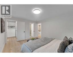 104 Oakmoor Place Sw, Calgary, AB T2V4A3 Photo 19