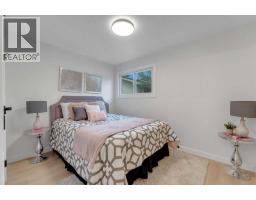 104 Oakmoor Place Sw, Calgary, AB T2V4A3 Photo 23