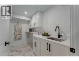 104 Oakmoor Place Sw, Calgary, AB T2V4A3 Photo 31