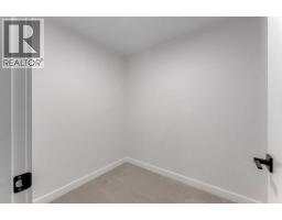 104 Oakmoor Place Sw, Calgary, AB T2V4A3 Photo 34