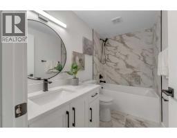 104 Oakmoor Place Sw, Calgary, AB T2V4A3 Photo 35