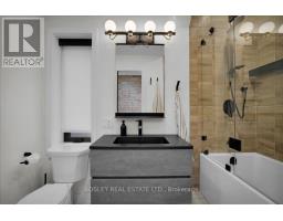 372 Logan Avenue, Toronto, ON M4M2N8 Photo 18