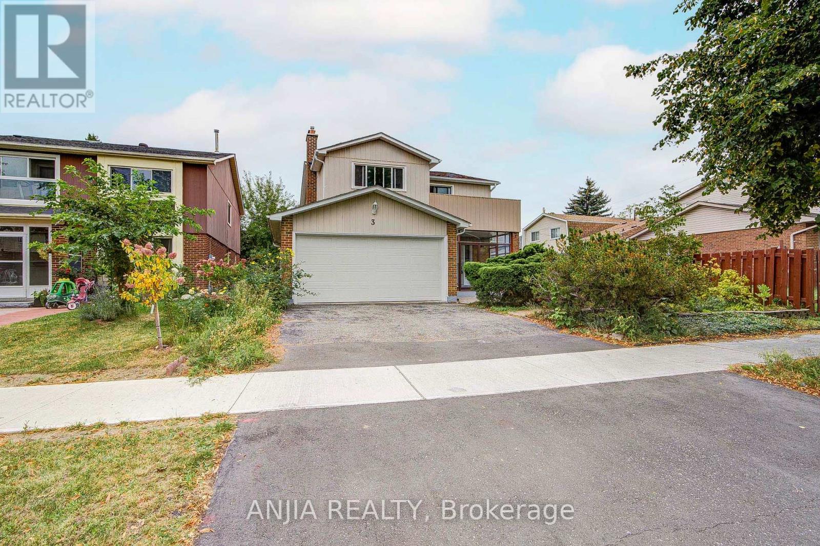 Photo of 3 Mossbrook Crescent