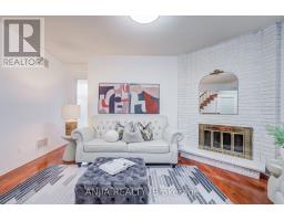 Sitting room - 3 Mossbrook Crescent, Toronto, ON M1W2W8 Photo 9