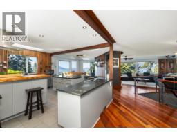 350 Bayview Place, Lions Bay, BC V0N2E0 Photo 6