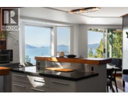 350 Bayview Place, Lions Bay, BC V0N2E0 Photo 7