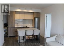 C701 - 8 Beverley Glen Boulevard, Vaughan, ON L4J0L5 Photo 6