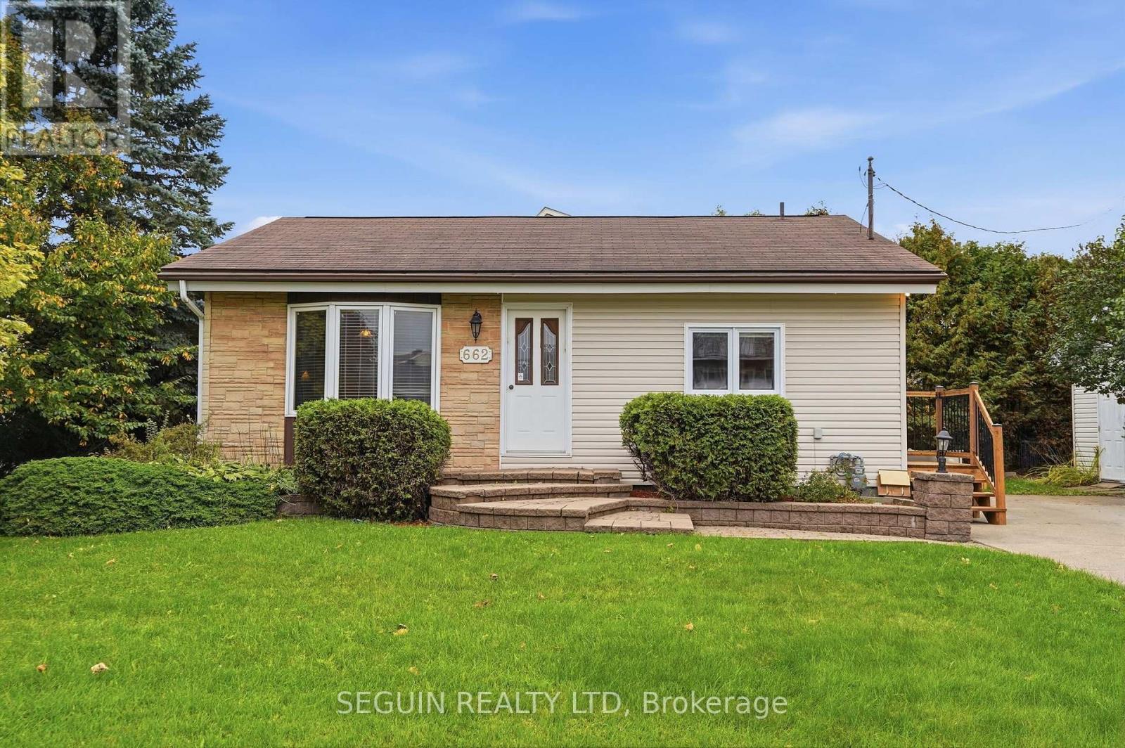 662 REJANE CRESCENT - 1