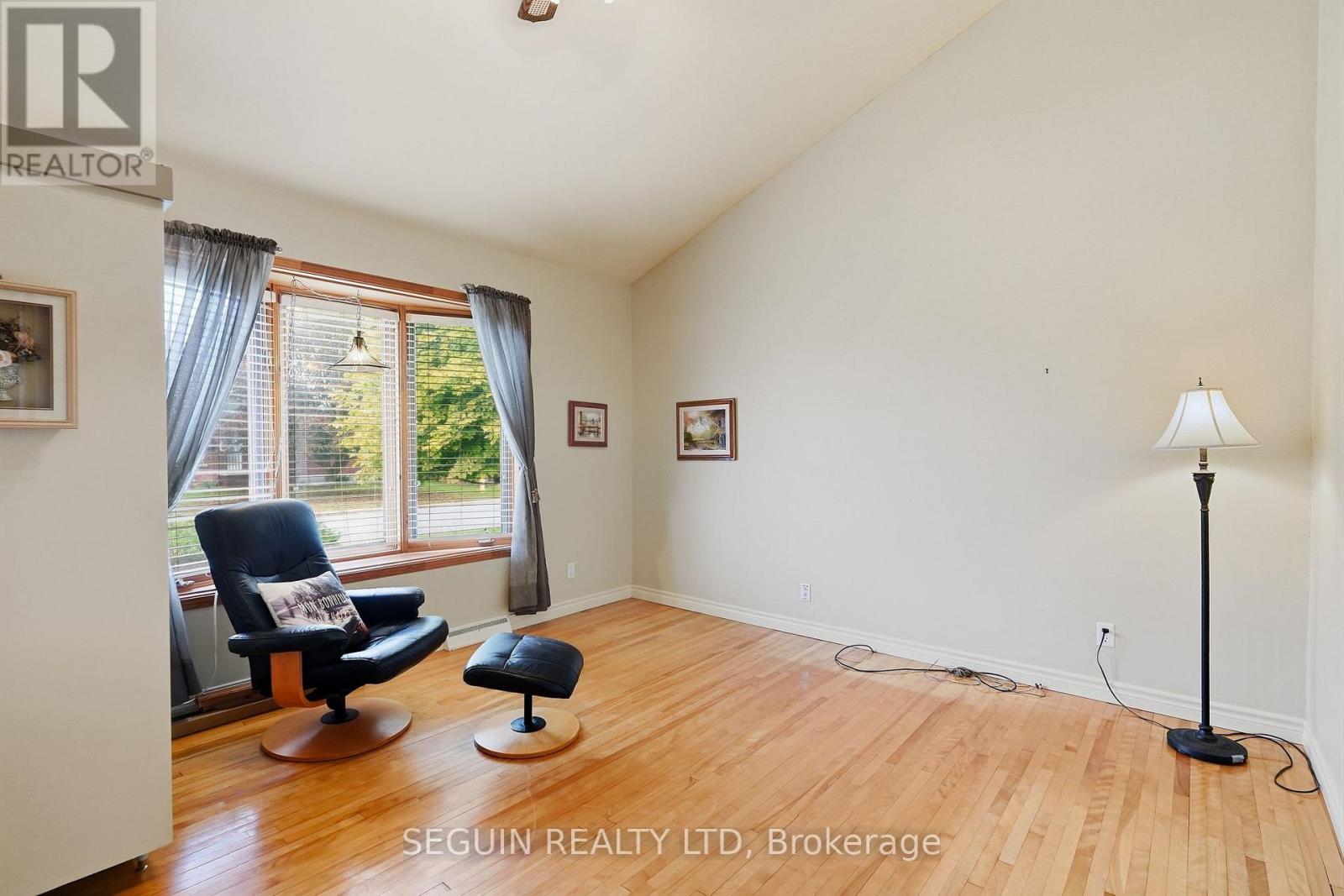 662 REJANE CRESCENT - 14