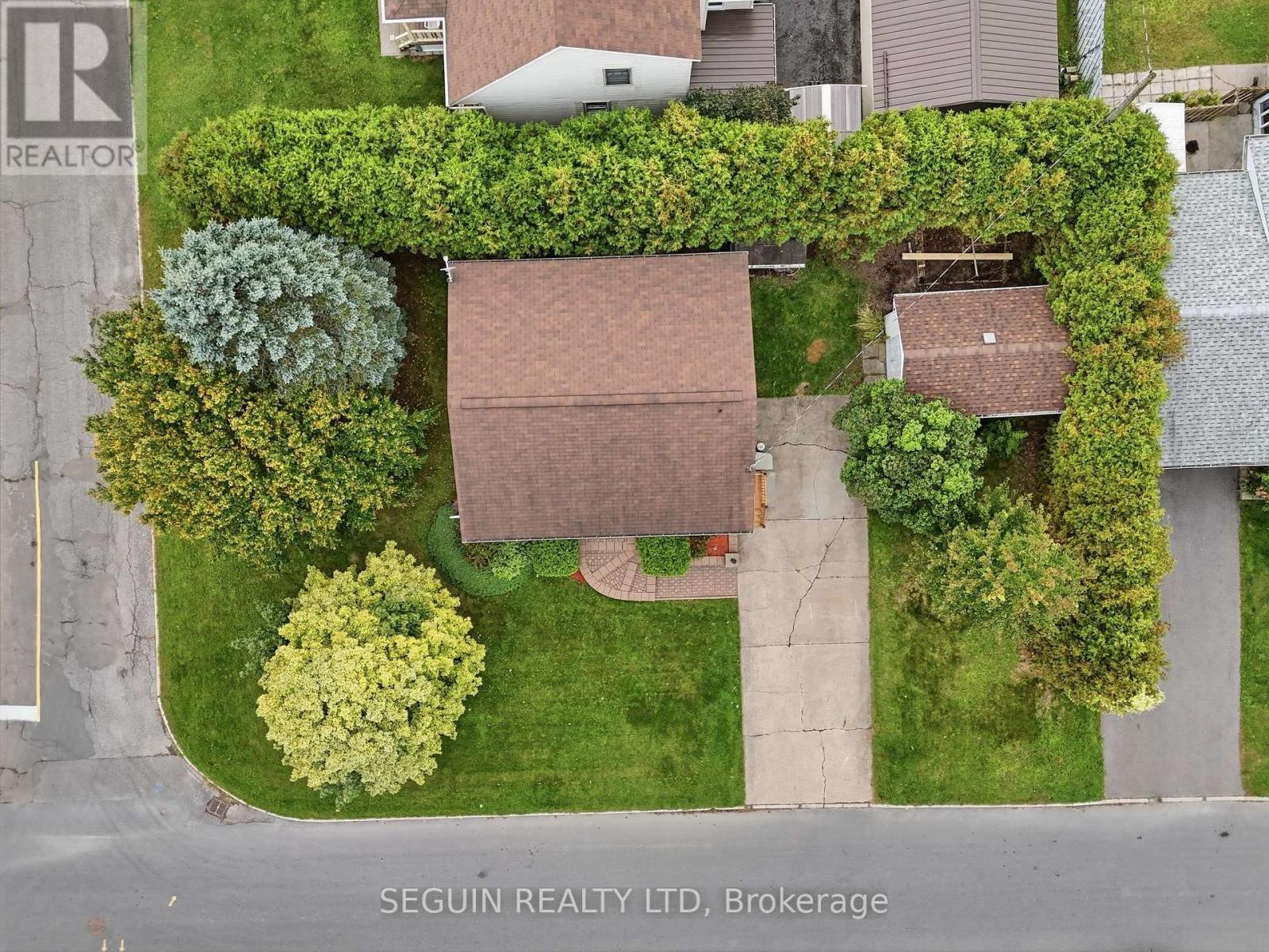 662 REJANE CRESCENT - 33