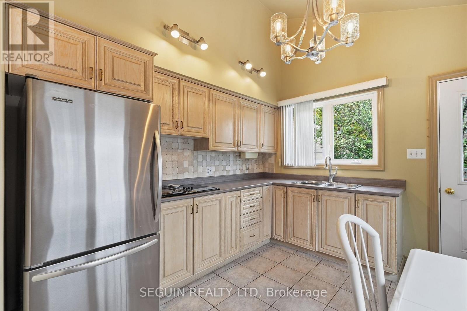 662 REJANE CRESCENT - 7