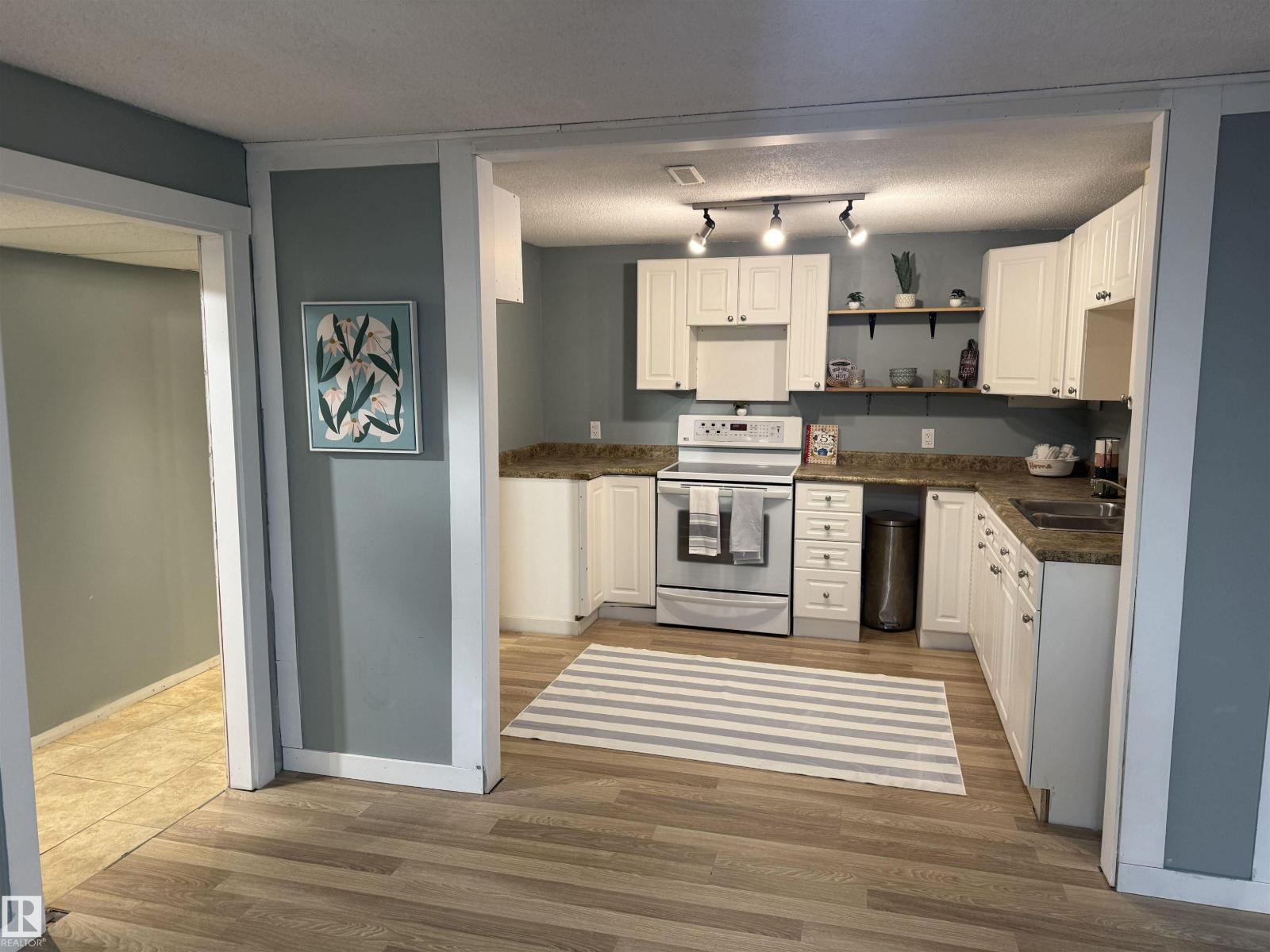 #41 52516 RGE ROAD 13 - Image 40