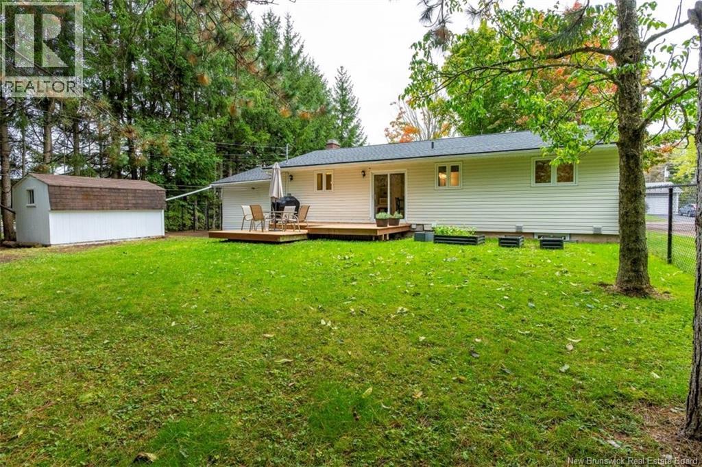 381 Beaumont Street - Image 22