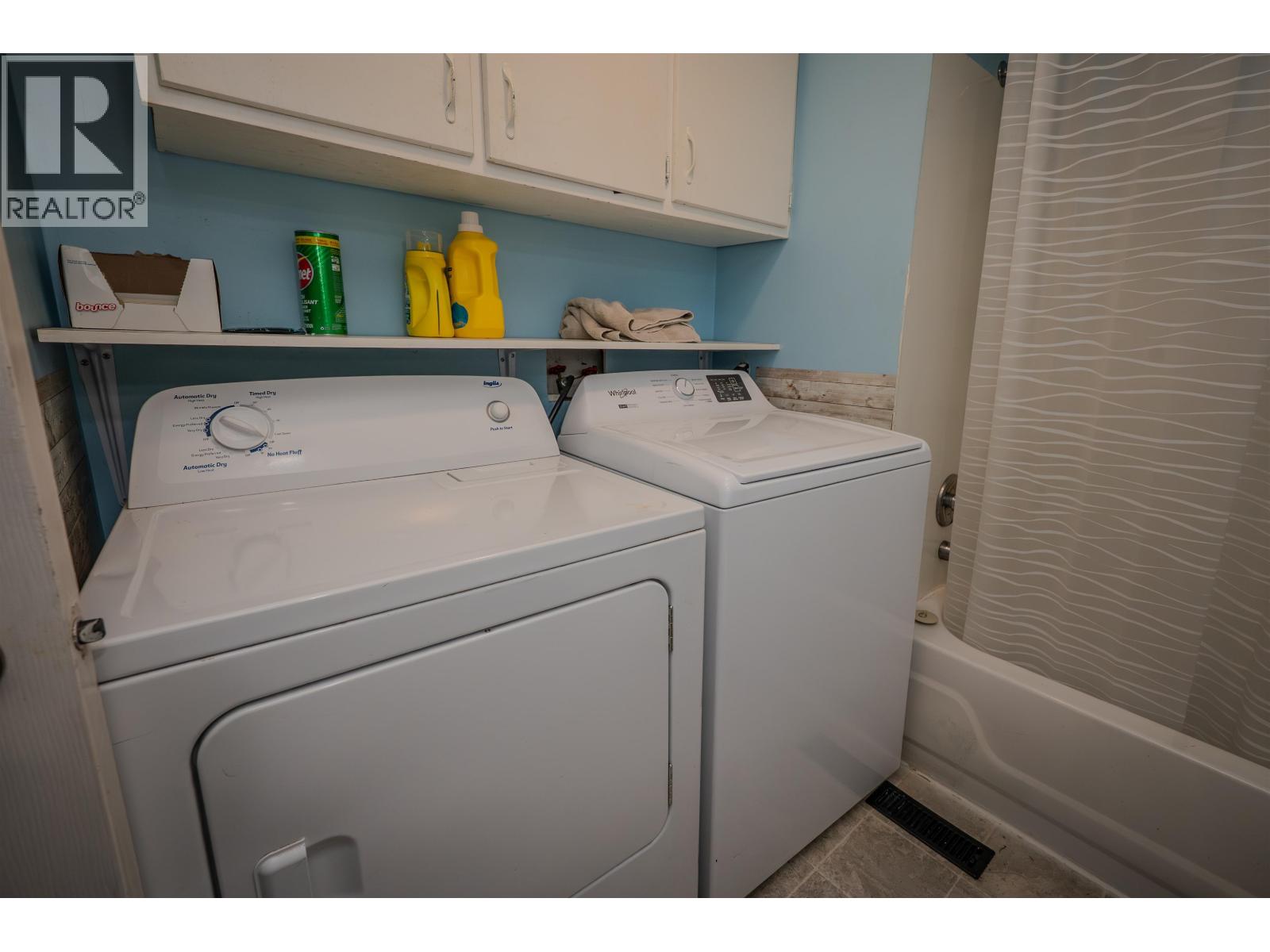 173 WESTCOAST ROAD - 16